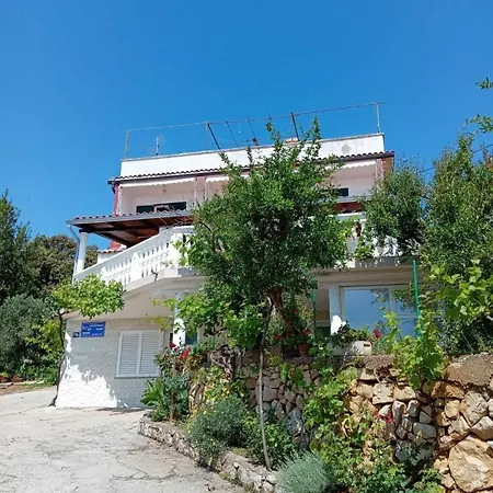 Гостевой дом And By The Sea Martinscica, Cres - 23980 Мартиншчица