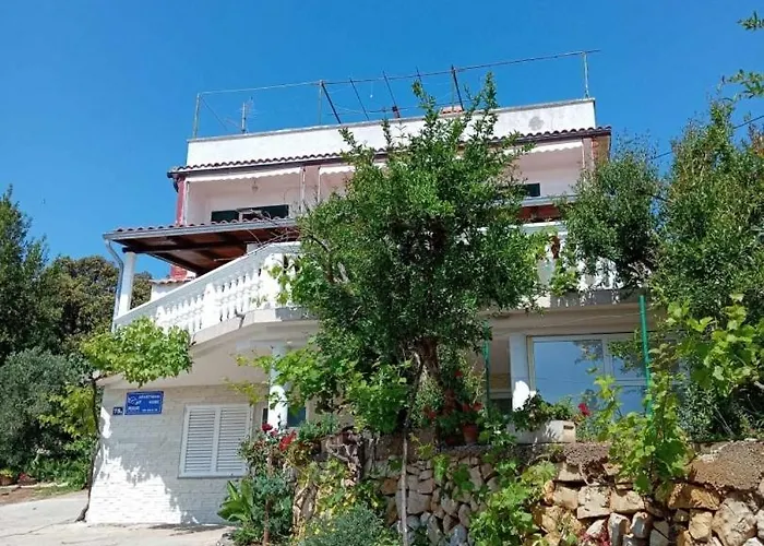 Гостевой дом And By The Sea Martinscica, Cres - 23980 Мартиншчица